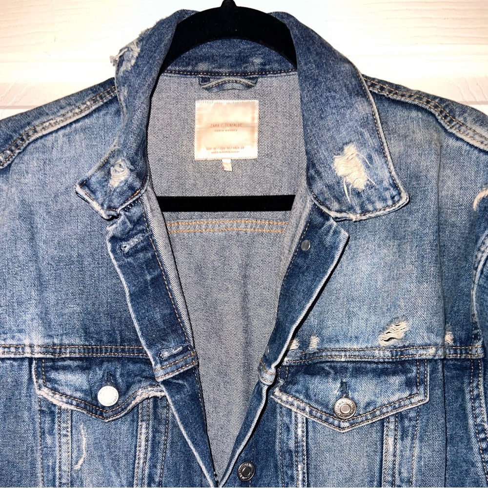Zara distressed denim jacket with saying on the back, size M - Picture 3 of 8